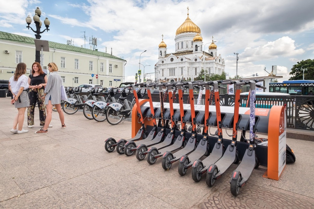Electric Scooter Speed Limits: Laws, Technology, and Safe Performance Explained